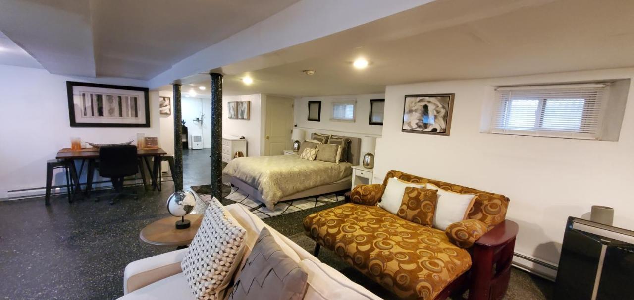 Cozy Studio; Lower Level Unit New York Bagian luar foto